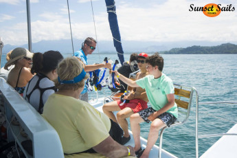 catamaran tour manuel antonio costa rica