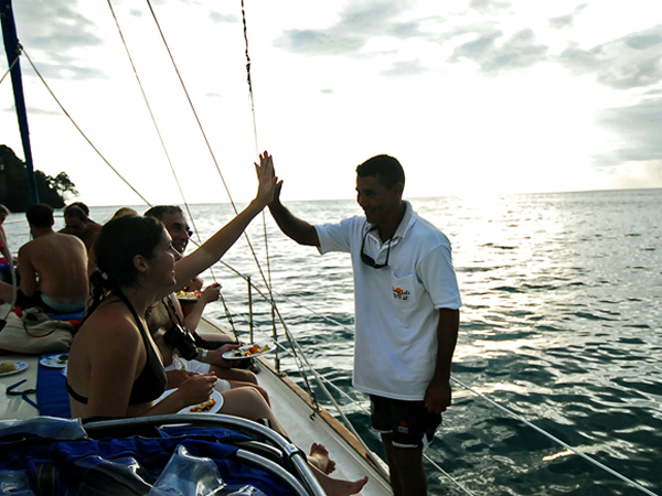 Sailboat Tour in Quepos Costa Rica