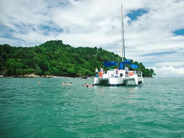 Boat Cruise Manuel Antonio Costa Rica
