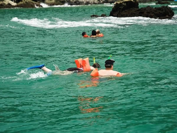 Snorkeling Tour Manuel Antonio Costa Rica